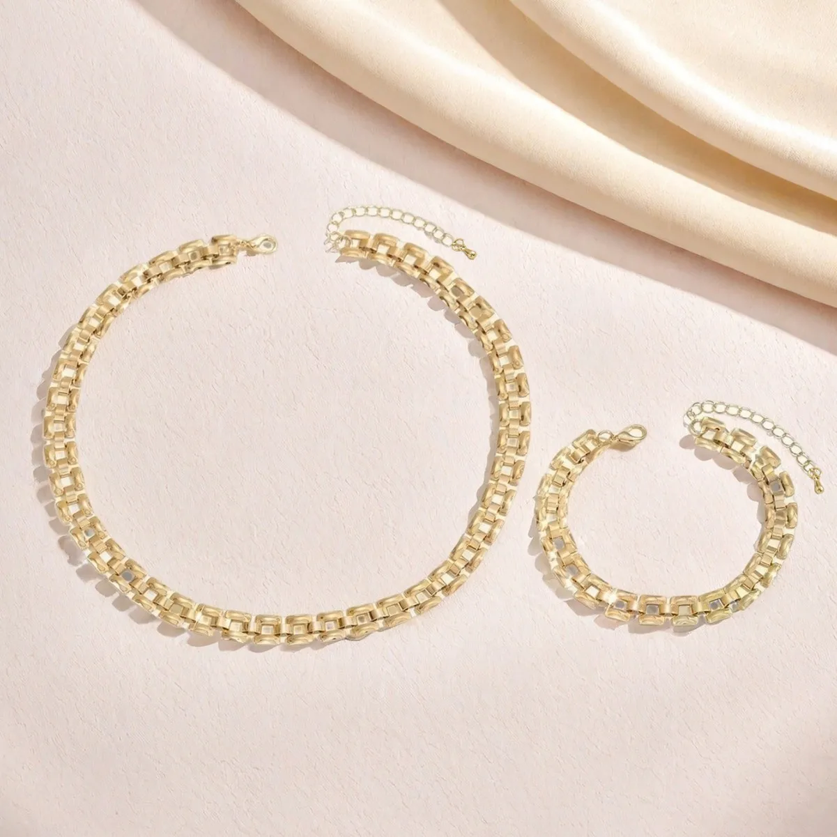 Women's Exquisite Strap Chain Necklace Bracelet Set