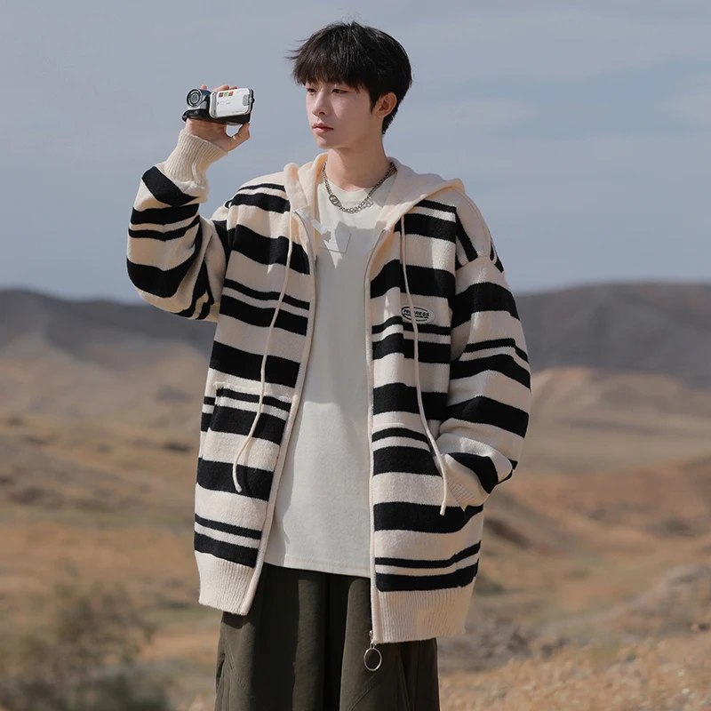 M-XXXL sweater bertudung leher V pria, pakaian jumper ritsleting lengan panjang dengan bergaris kasual ukuran besar