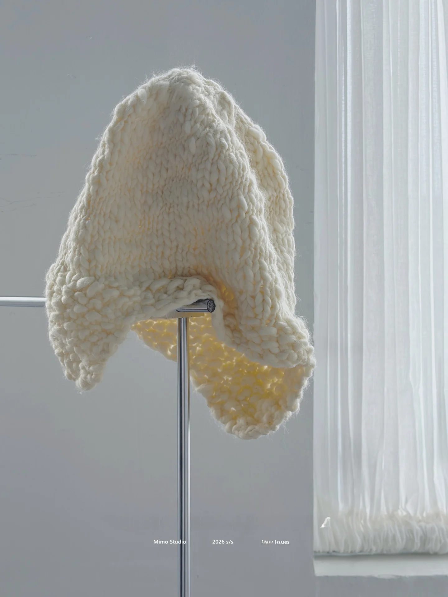 gorro-de-lana-hecho-a-mano-para-proteger-las-orejas-con-borlas-y-tejido-grueso-ideal-para-mujer-un-accesorio-de-moda-para-el-otono-e-invierno-y-un-gorro-de-punto-que-protege-las-orejas