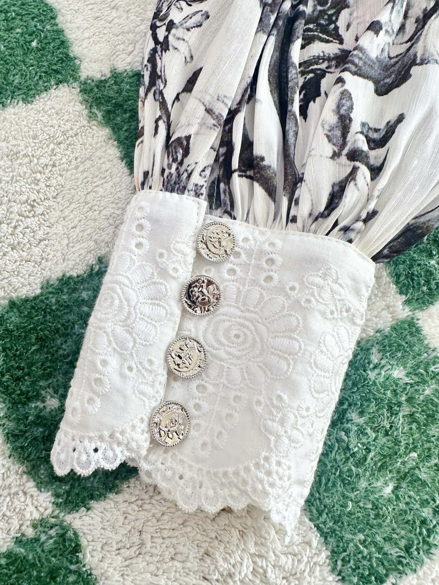 Feminino cristal frisado em camadas vestido floral impresso bordado emendado manga longa com decote em v único breasted férias mini robe