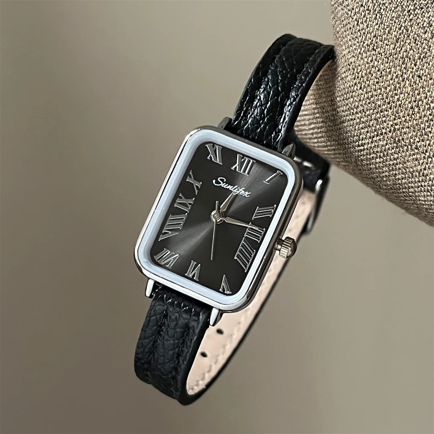 

Elegant Women'S Wristwatch HighValue Retro Small Square Dial Watch Women'S VintageStyle Quartz Watch A Fine Selection Of Watches