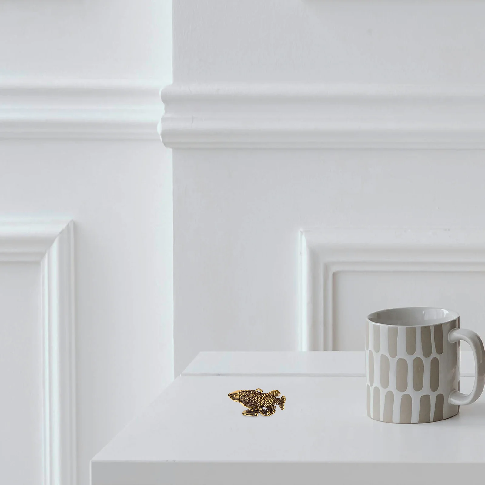 

Decorative Copper Carp Vintage Statue Home Small Decoration Desktop Adornment Brass Table Ornament Living Room Office