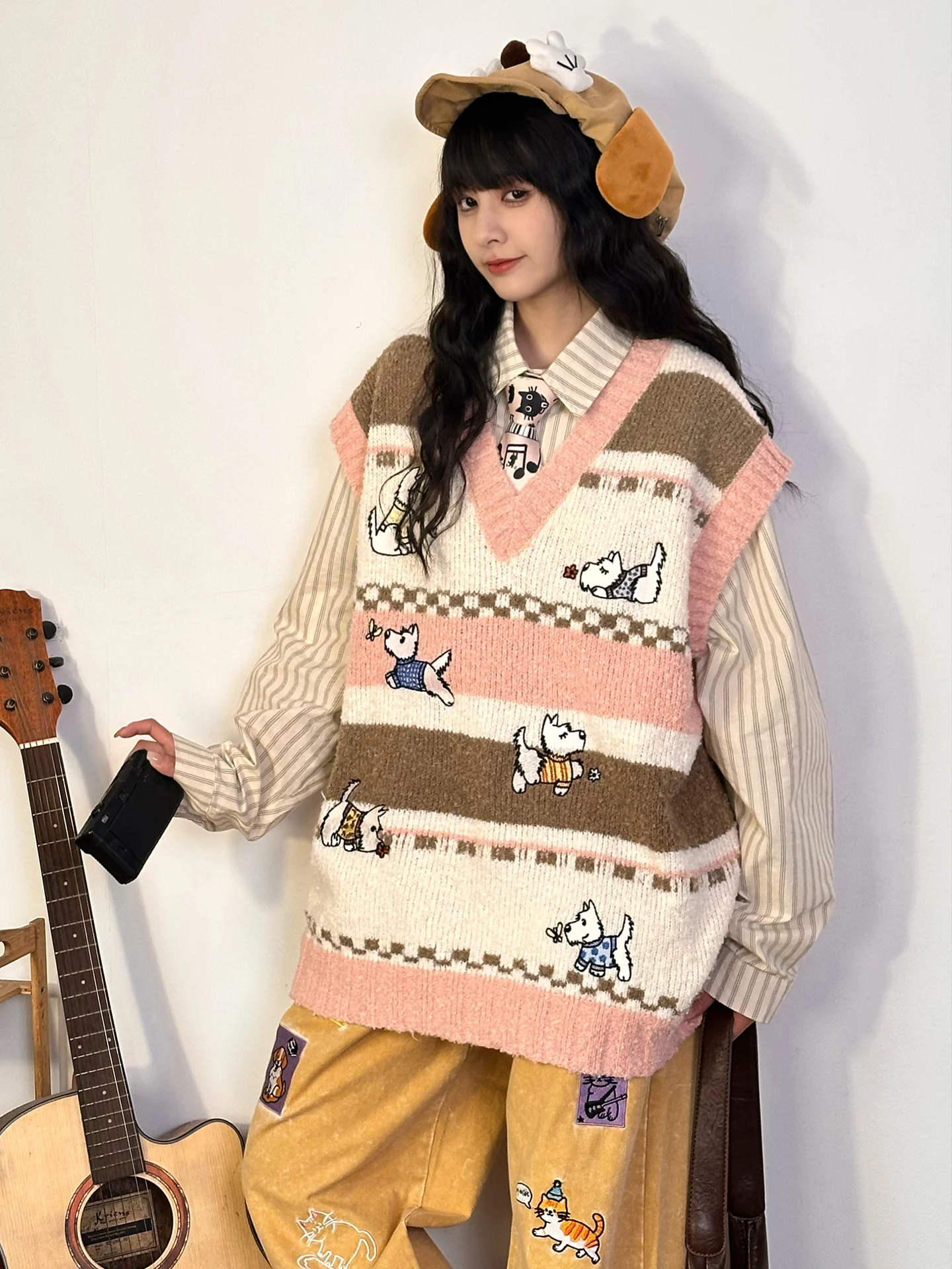 

Оригинальный осенне-зимний вязаный жилет с вышивкой в виде милого щенка, цветной, свободного кроя, с V-образным вырезом, женский топ в уличном стиле