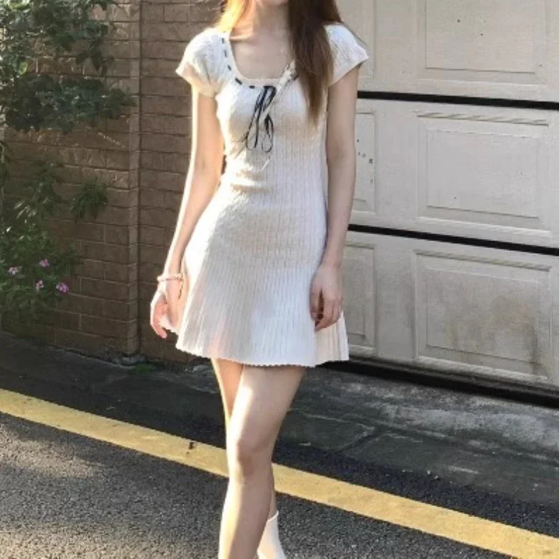 

2024 Spring/Summer Preppy Style U-neck Strap Knitted Dress for Women Summer High-end Sweet Elegant A-line Slim Fit Short Dress