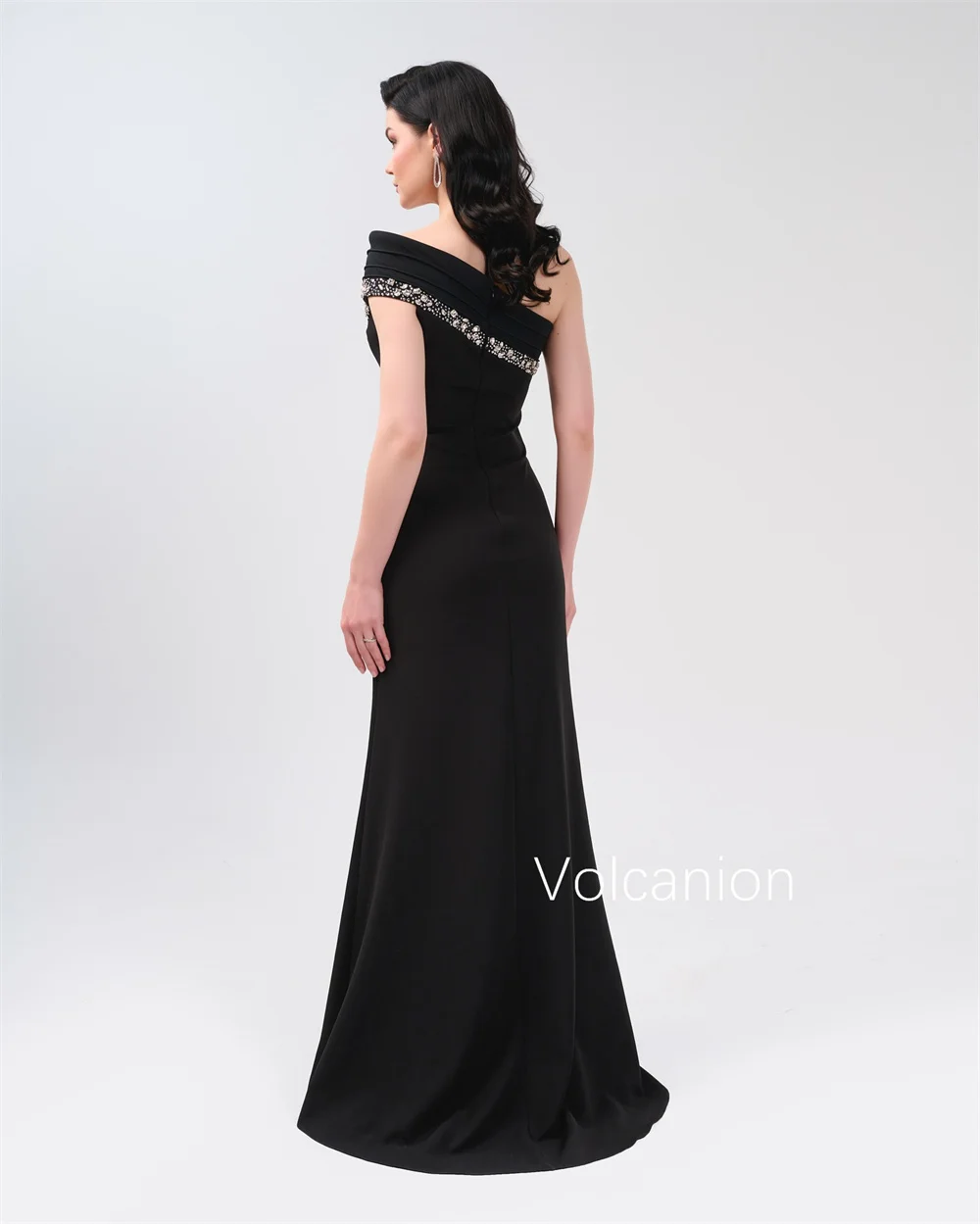 Sukienki na zamówienie w stylu chińskim, plisowane, z cekinami, o kroju trąbki, z jednym ramieniem, długie, na specjalne okazje, wieczorowe, wykwintne.