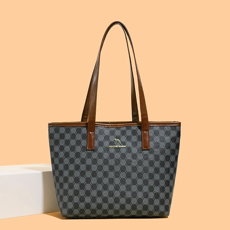 

Trendy Vintage Handbag With Large Capacity For Women In Elegant Leather And Simple Design Casual