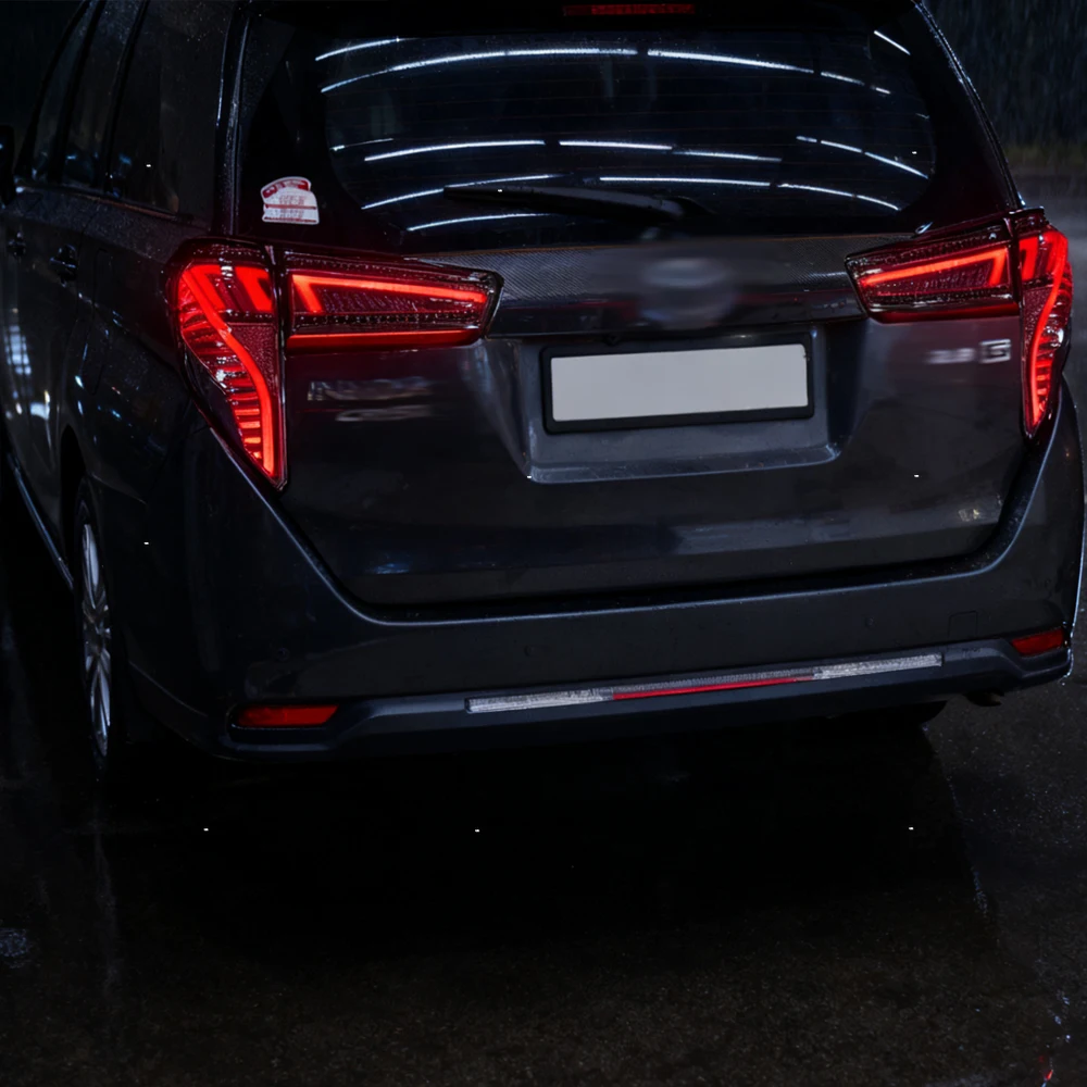 

For Toyota Innova 2016-2020 LED Car Tail Light Assembly Upgrade New Through-Style Tail Light Car Tool Accessories