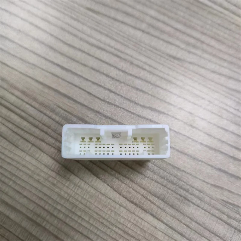 38PIN Hybrid Connector Male Housing Produced in China