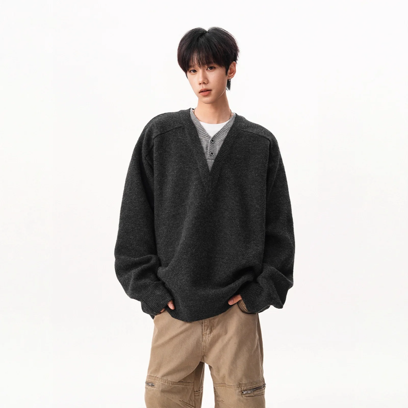 Man Knitting Base Layer 2025 Autumn Winter New Men's Sweater Fake Two Piece V Neck Pullover Loose Long Sleeve Knit Outerwear