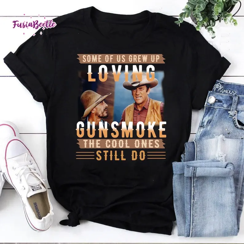 كلب منا نشأ المحبة Gunsmoke the Cool Ons لا تزال يفعل تي شيرت تقليدي Gunsmoke فيلم قميص كاوبوي فيلم قميص Gunsmoke #1