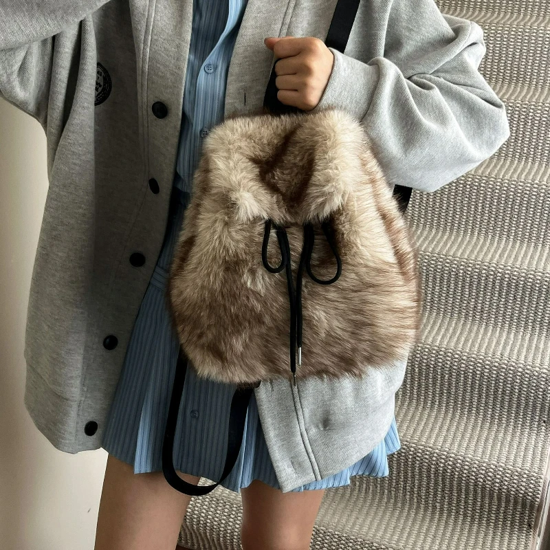 

Premium Texture Fashion Backpacks Cute and Fashionable Crossbody Bag Plush Casual Handle Bag