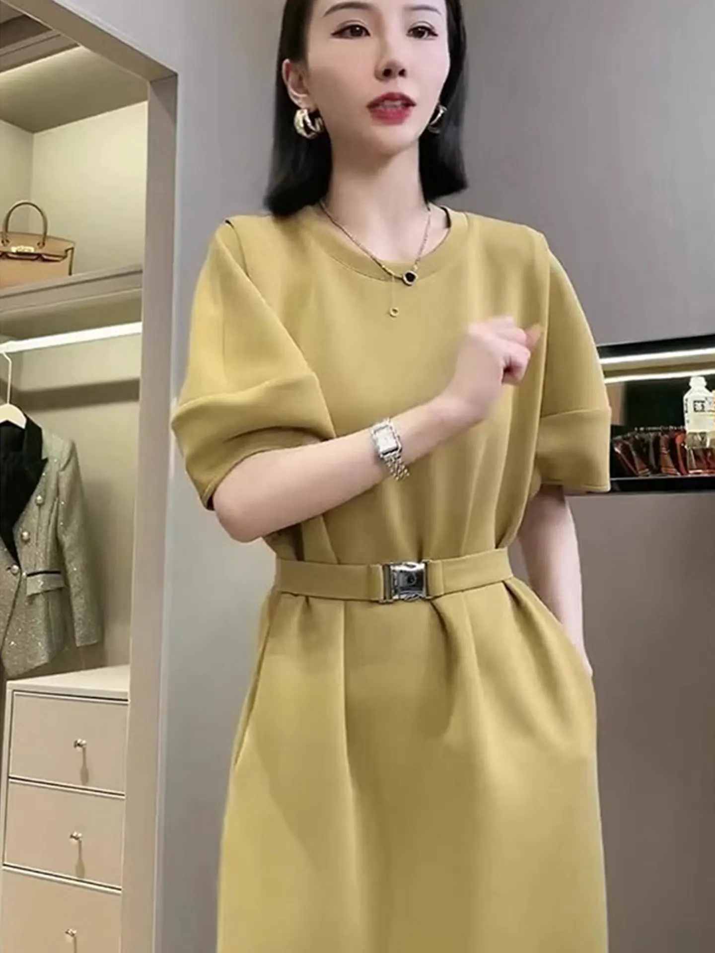 

Длинное прямое платье-труба с рукавами-фонариками и круглым вырезом для лета, универсальное, корейский стиль, для офиса, стройнящее.