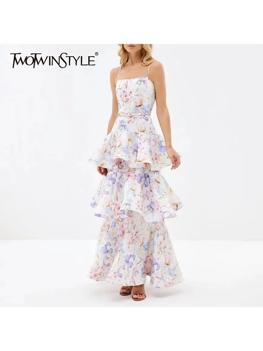 

TWOTWINSTYLE Hit Color Spliced Ruffles Slimming Dresses For Women Strapless Sleeveless High Waist Temperament Long Dress Female