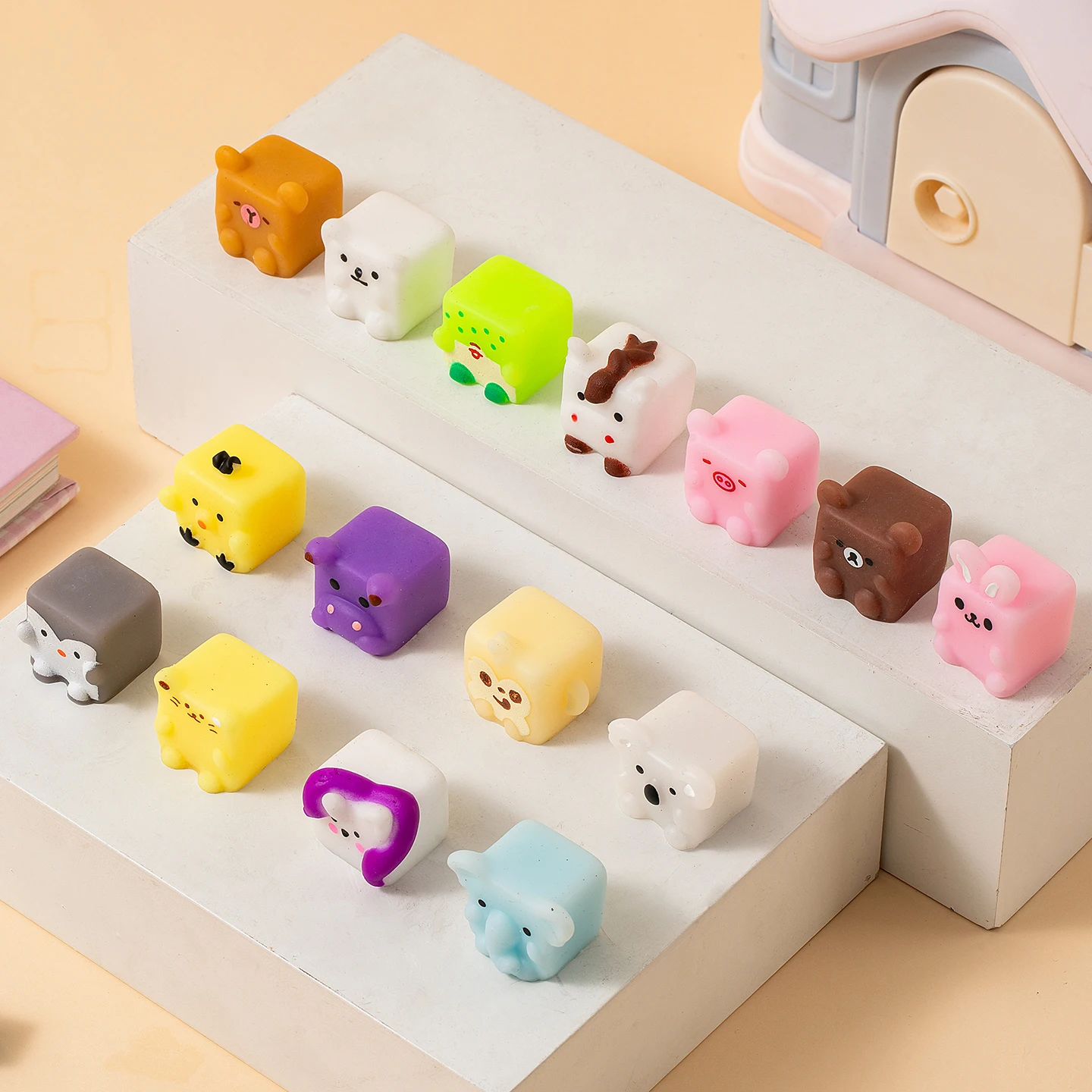 ユニークなもちもちスクイーズストレス解消おもちゃ 子供 大人向け 漫画風動物スクイーズタバスセット ストレス解消 握るおもちゃ パーティーギフト