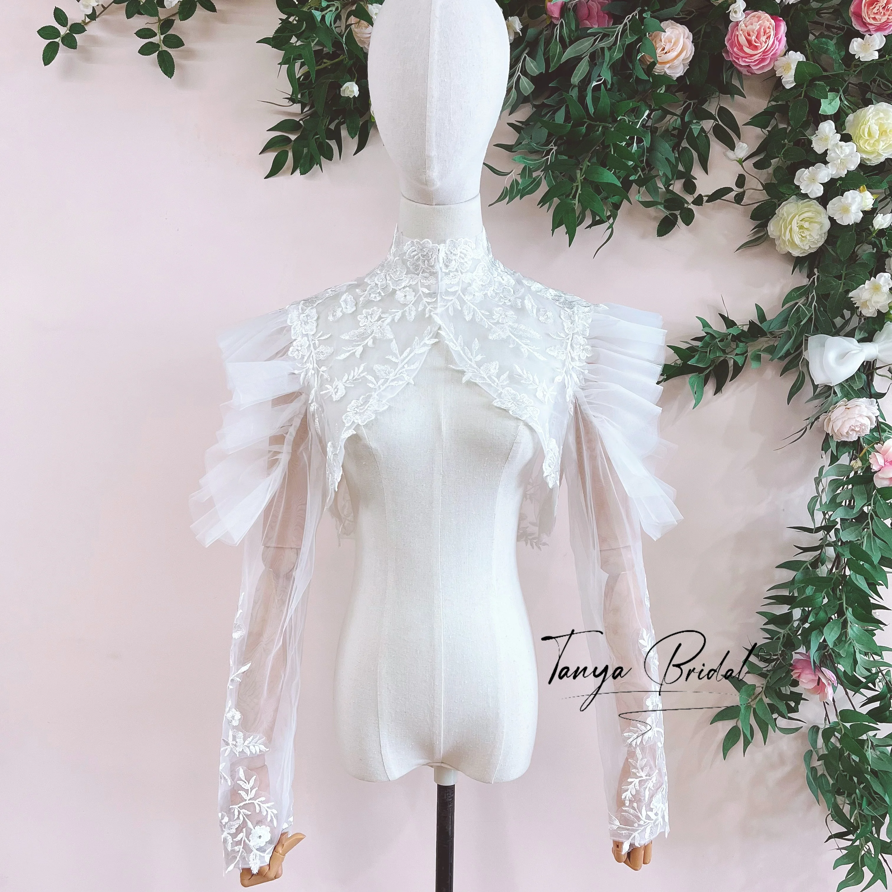 New Fashion Lace Jacket Full Sleeves High Neck Wedding Wrap Shawl Buttons On Back Elegant Bride Accessories