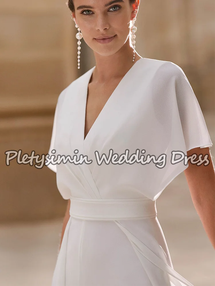 ボヘミアン シンプル ウェディング キュロットドレス Vネック クレープ ブライダル ジャンプスーツ 女性用 エレガント ケープスリーブ ローブ・ド・マリエ カスタマイズ可能