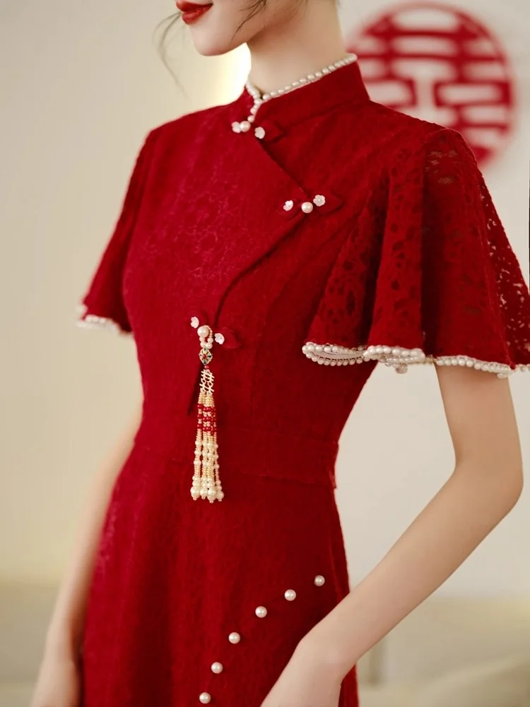 

Красное свадебное ципао для женщин: короткий рукав, длинная юбка с низким разрезом, винтажный стиль, китайская новогодняя одежда для невесты на возвращение домой