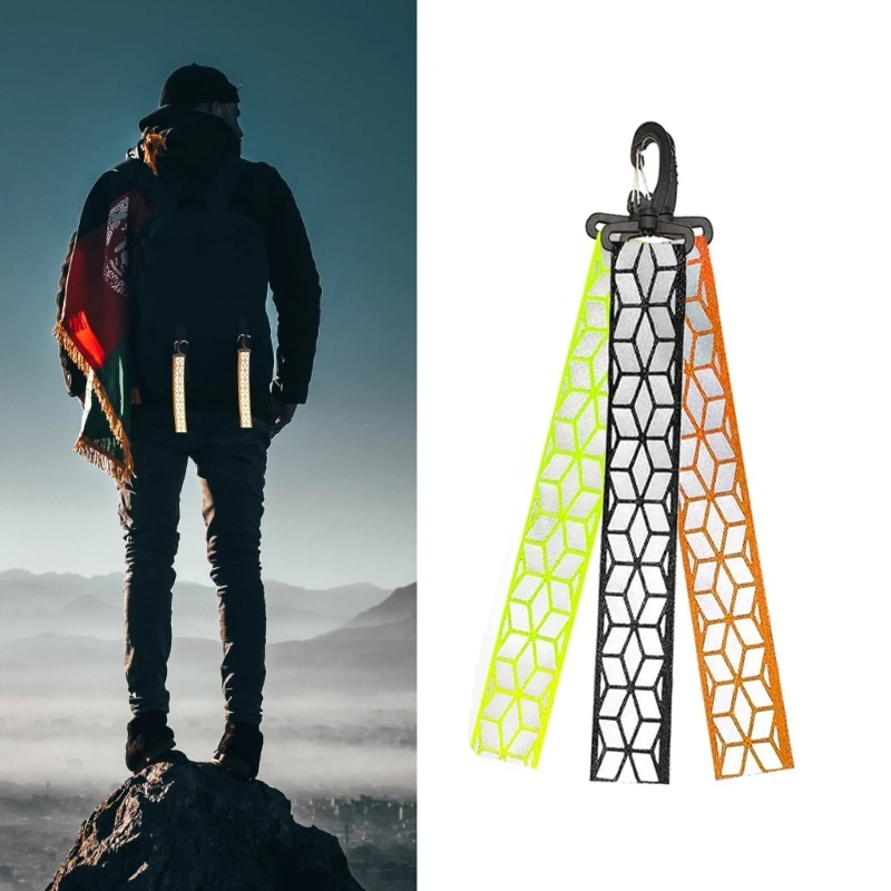 Reflective Pendant Keychains High Visibility Reflector Pendant Safety Marker for Night Cycling Walking Running Easy to Use