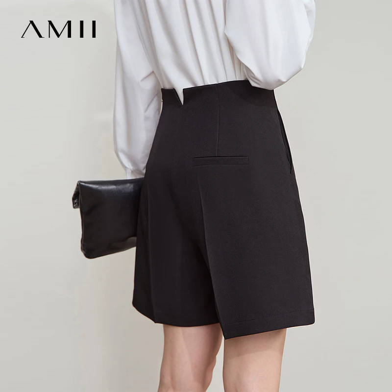 AMII Minimalist Casual Summer Shorts for Women 2025 Solid Office Lady Straight Short Pants Female New Fashion Clothing 12512010