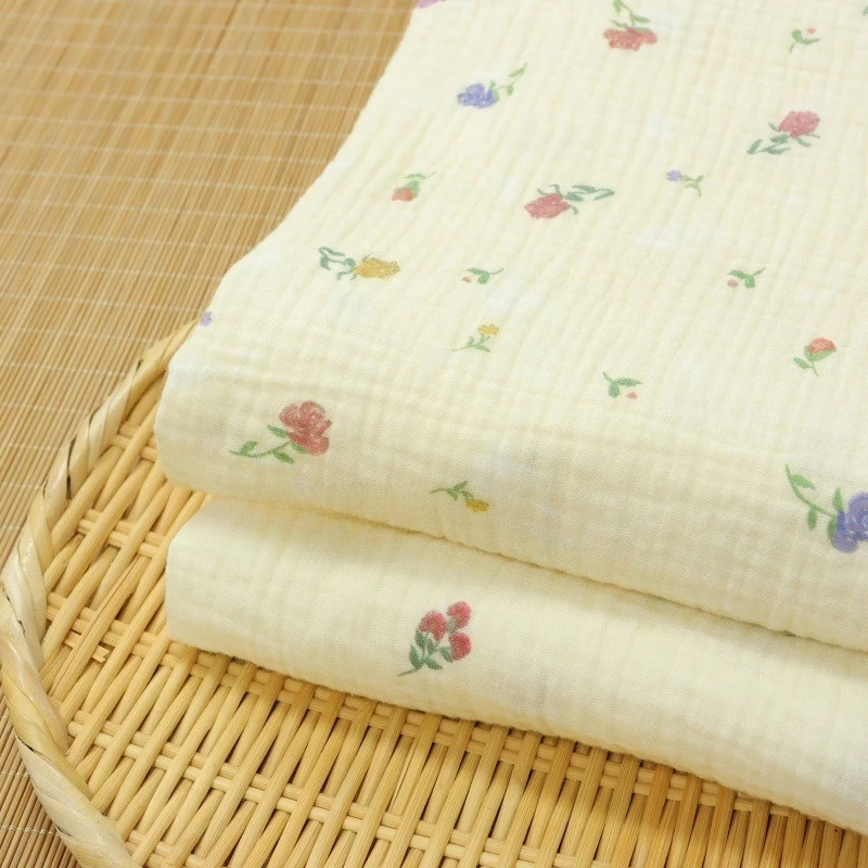 Tela Floral tejida de 140x50cm, pijamas para niños de crepé doble totalmente de algodón de grado para bebé, Baberos envolventes, tela de costura