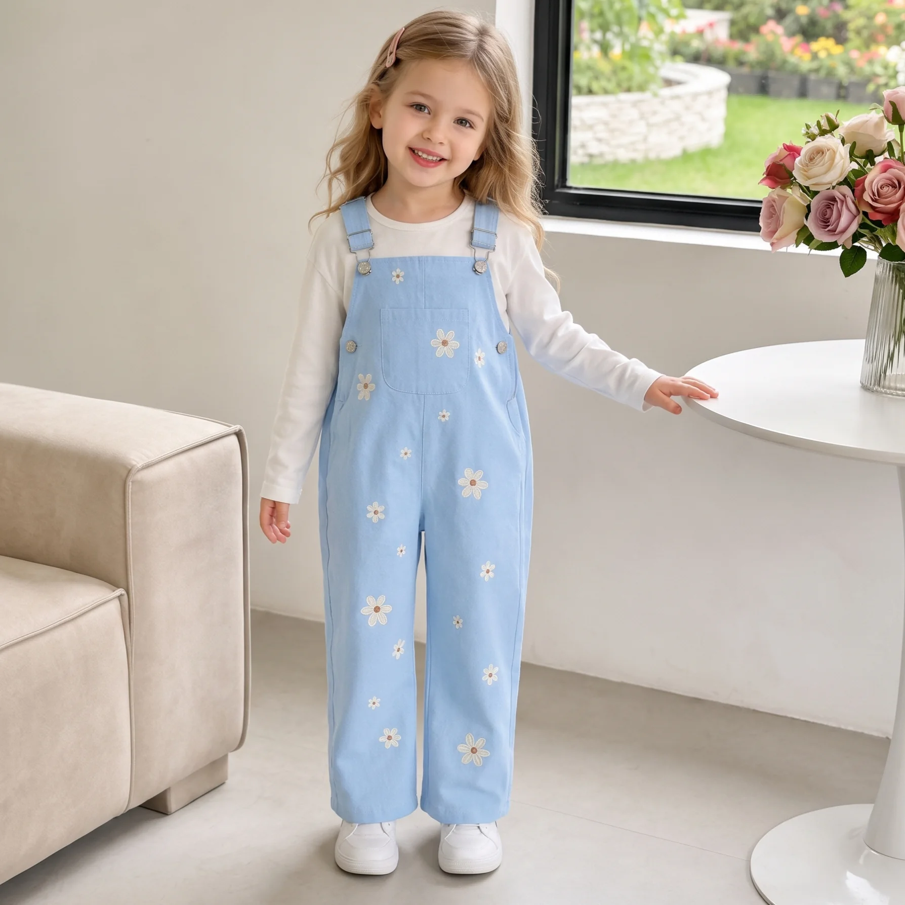 

New Child Clothes Fashion Overalls Daisy Embroidery Jumpsuits Cute Style Blue Overalls Children Casual Suit Suitable for 4-7Y