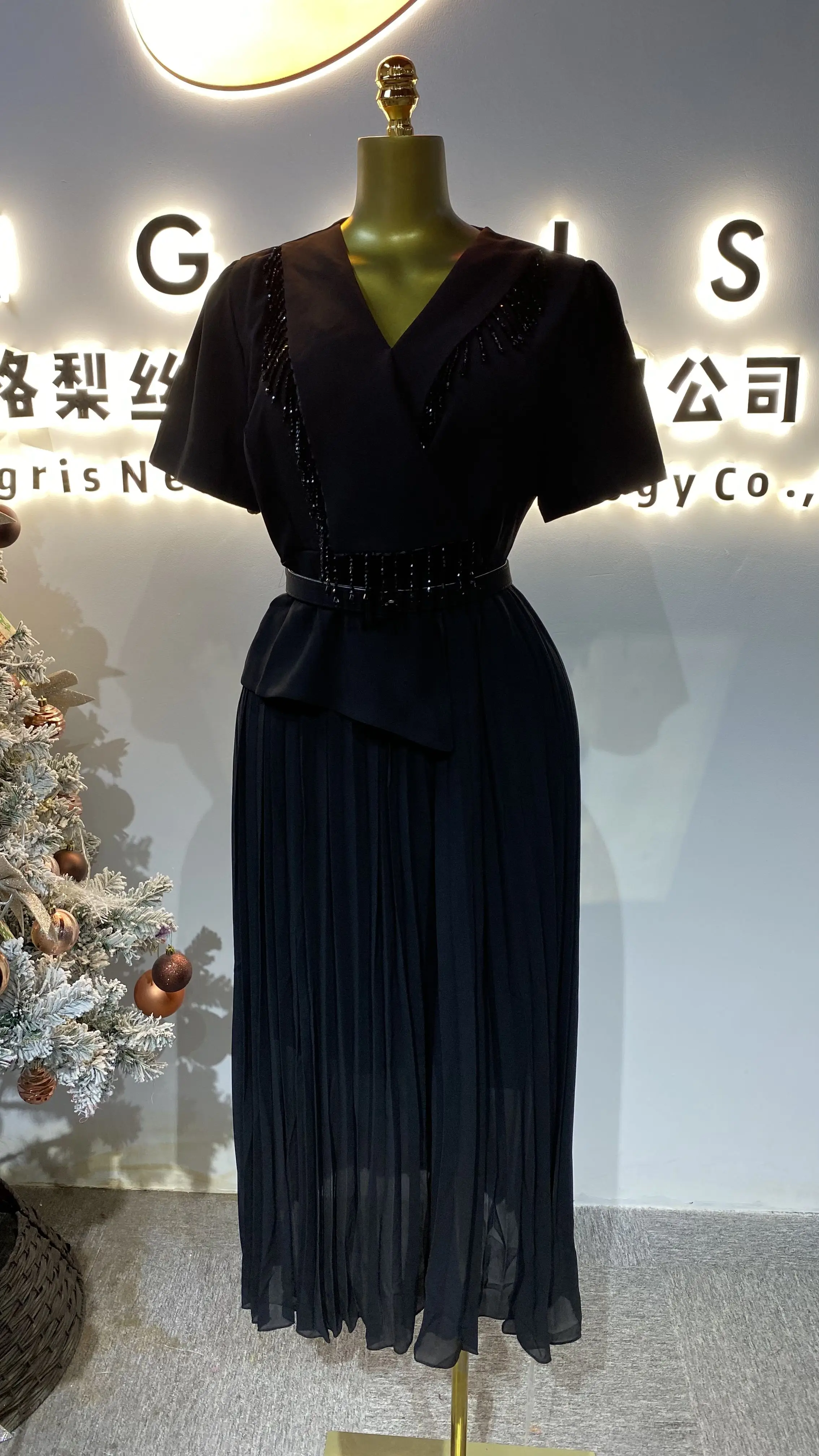 

2025 New Summer Women's Wear High-Quality Elegant Suit Dress Set, Solid Color Elegant Dress-GZXX136