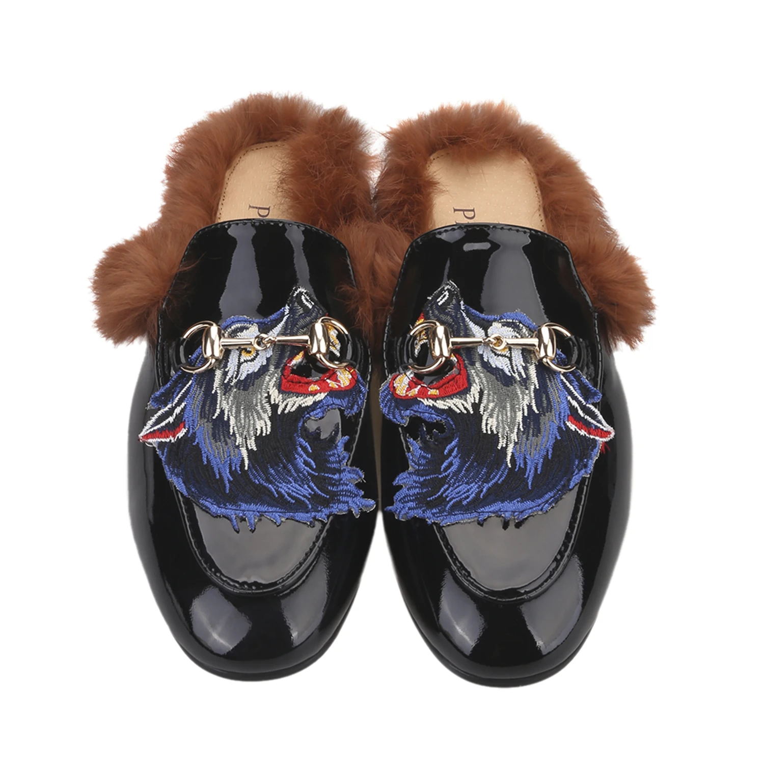 Piergitar 2026 Black Smooth Leather And Patent Leather Men's Mules With Gold Horsebit Chain And Wolf Patch Handmade Fur Slippers