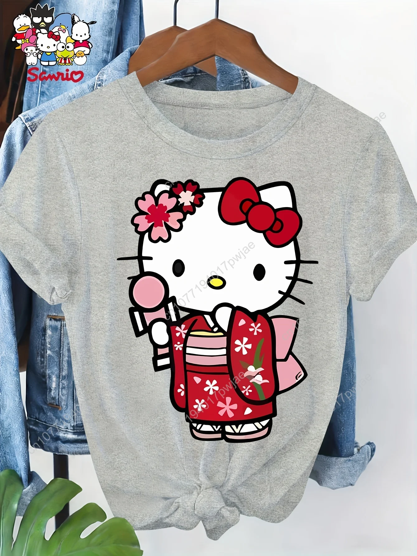 

Sanrio Spring And Summer Casual Cute Round Neck Short Sleeve Cosplay Print