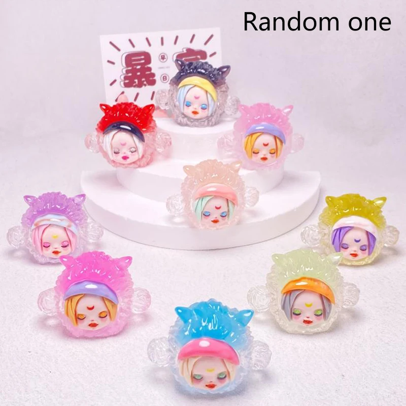 Random One Cute Luminous SP Girl Figurine Doll Micro Landscape Ornaments Miniature Car Desktop Decoration Glow In The Dark Gifts