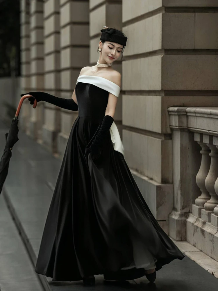 

Фотографическая одежда в стиле Хепберн для пар, тематика «Пейзаж на открытом воздухе», 2026 год: Черное элитное бархатное свадебное платье для фотосессии