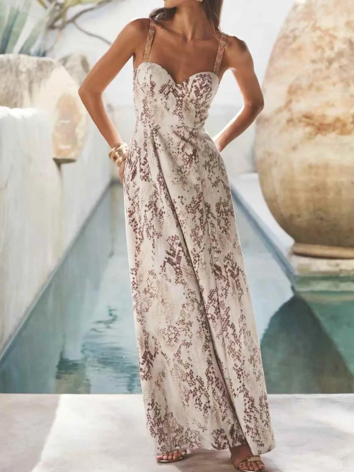 

Women Vintage Print Sling Robe V-Neck Sleeveless High Waist Elegant Ladies Maxi Dress