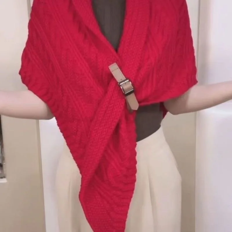 韓国スタイルの新しいポンチョニット秋冬三角スカーフラップ暖かい厚いショールエレガントなケープブファンダ