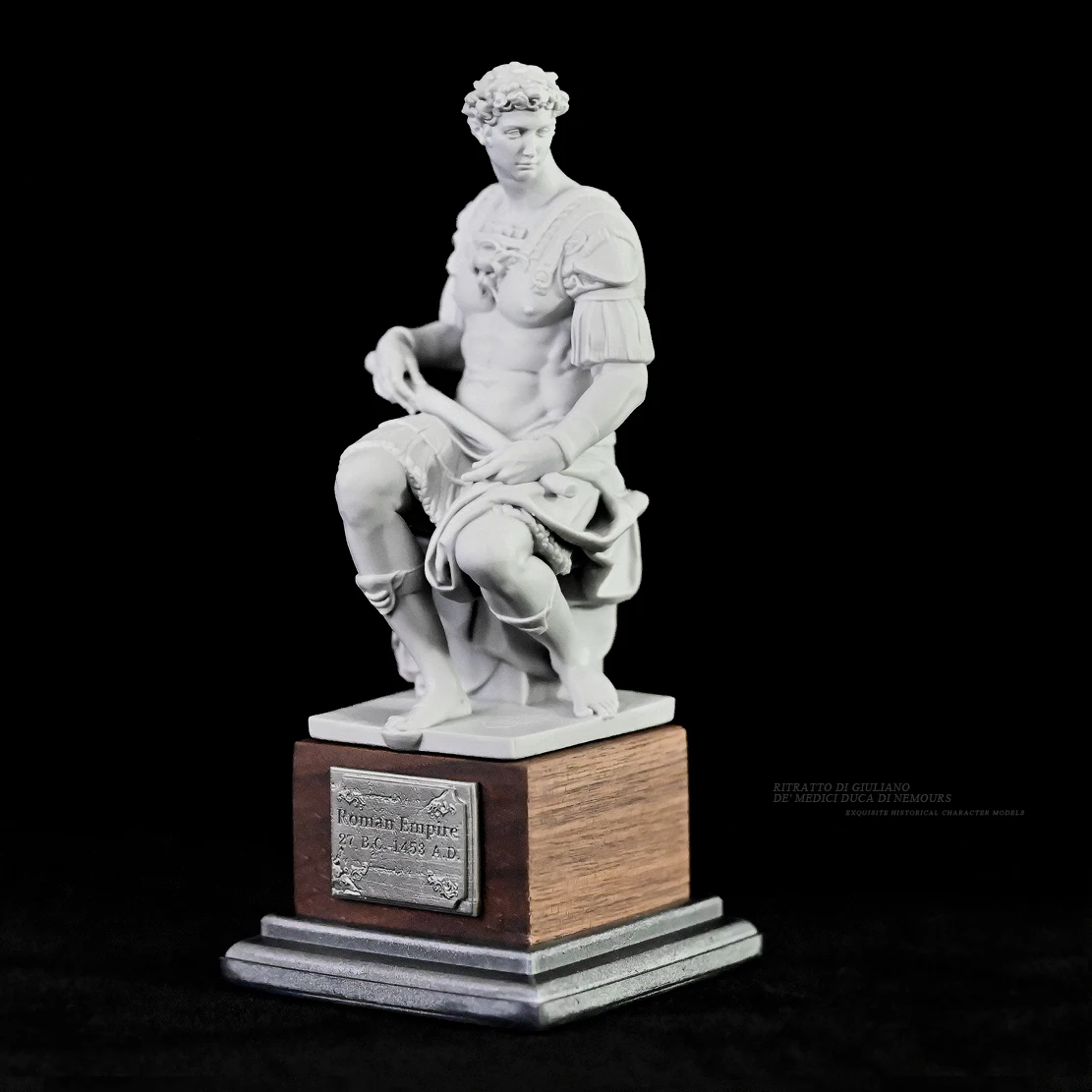 Replica of Renaissance Michelangelo's Work Giuliano De' Medici Resin Ornaments Model Crafts