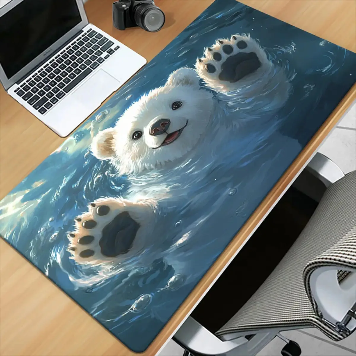 

Polar bear swimming mouse pad is anti-slip and easy to clean. The rubber bottom of the desk pad is anti-slip and easy to clean