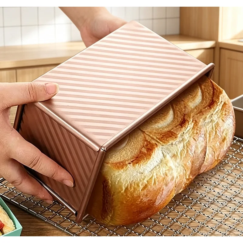 Non-stick carbon steel mold with lid for Pullman bread, corrugated box for evenly baking toast, 1 piece