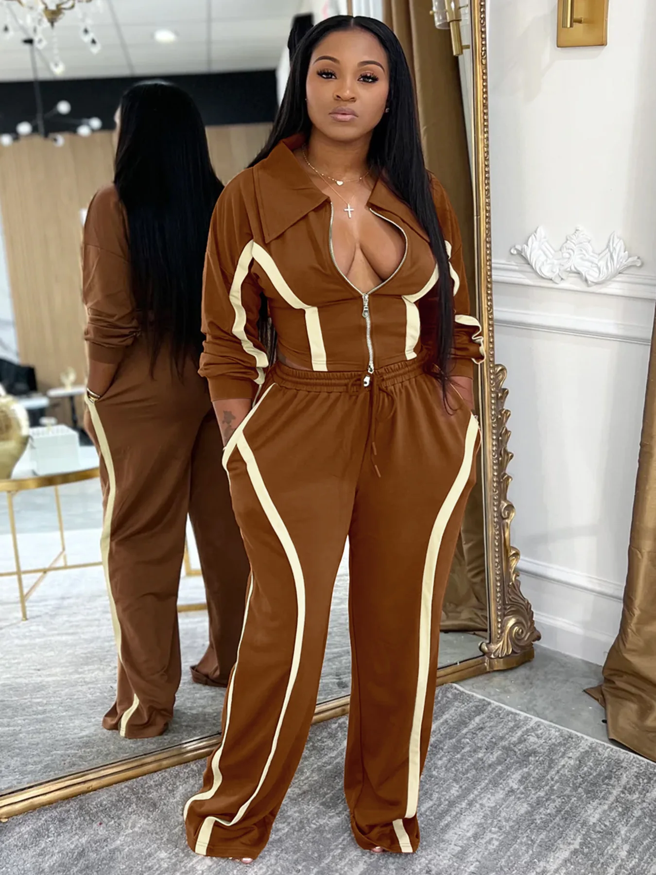 طقم رياضي نسائي موضة مخطط كتلة الألوان سترة قصيرة وسراويل واسعة الساق طقم مكون من قطعتين ملابس رياضية نسائية طقم ركض