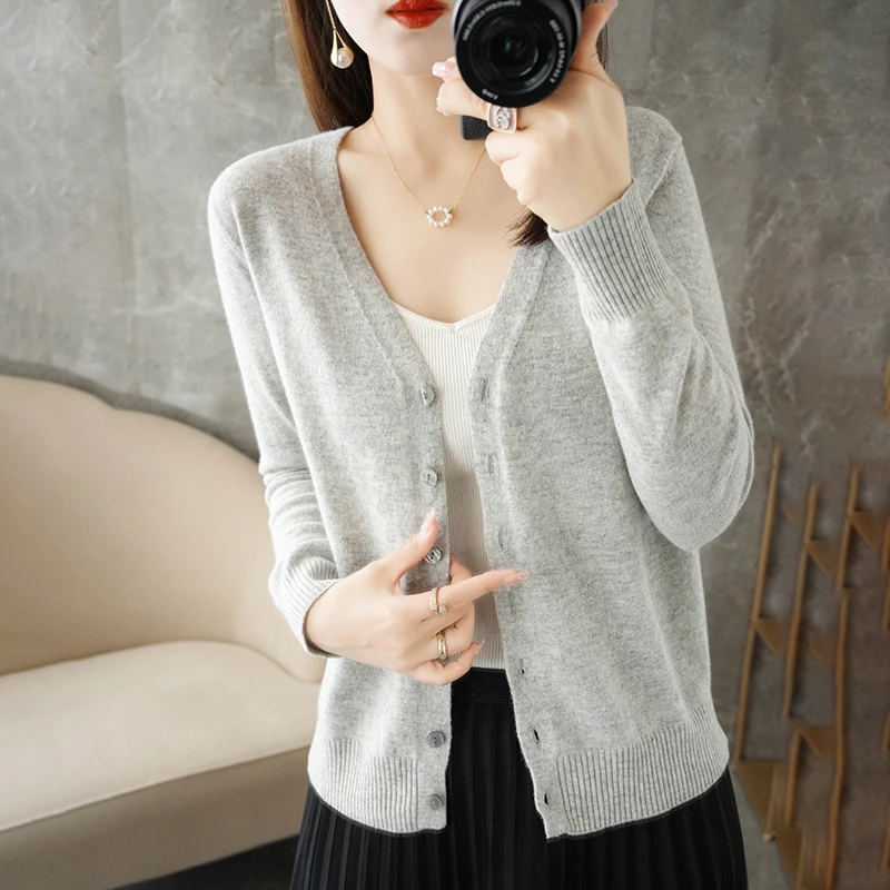 2024 Spring And Autumn New Women\'s V-neck Cardigan Solid Color Long-sleeved Cardigan ZD035