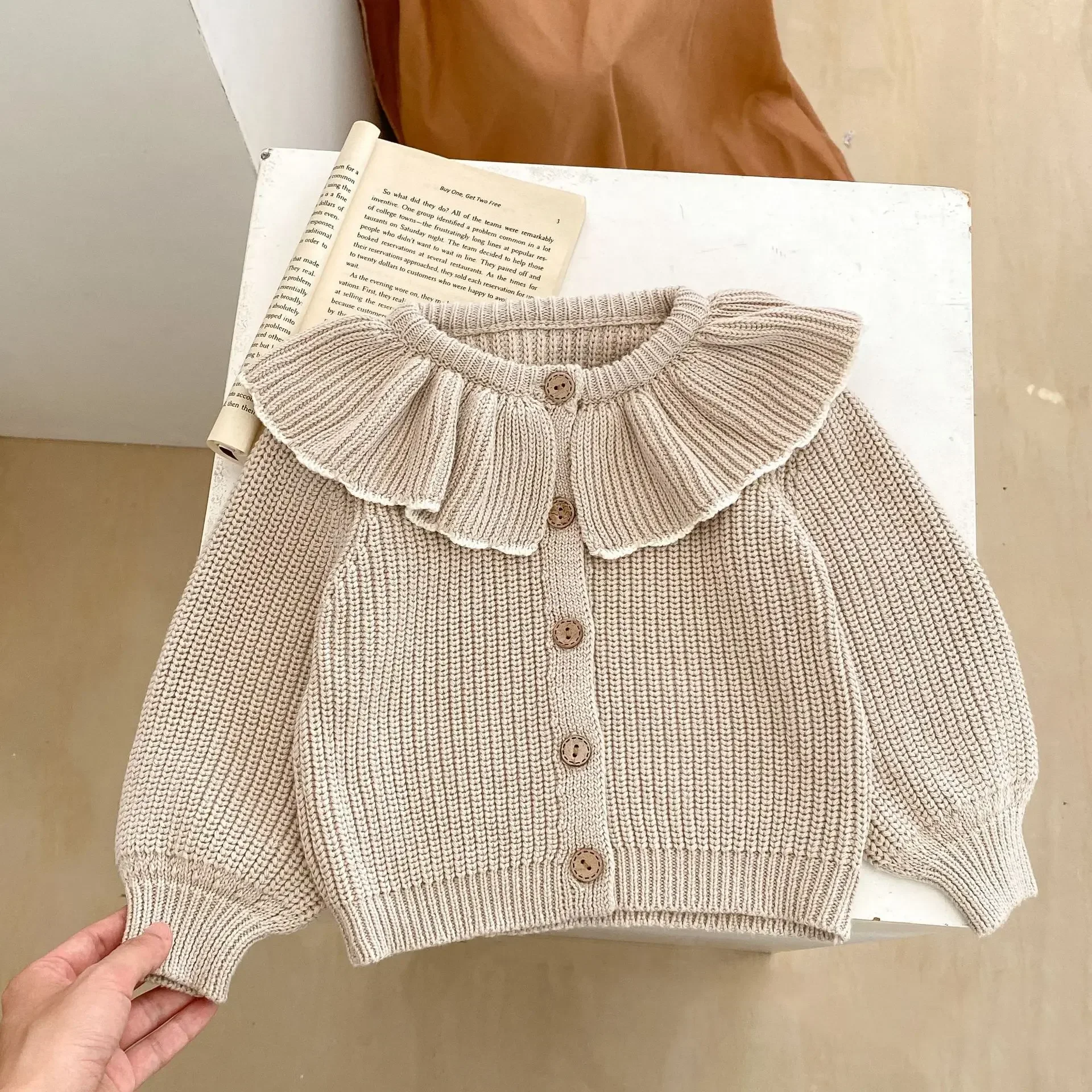 7237 Ins 2023 Korean Style Baby Cardigans Beige Solid Color Lotus Leaf Collar Newborn Infant Baby Girls Tops Jacket I