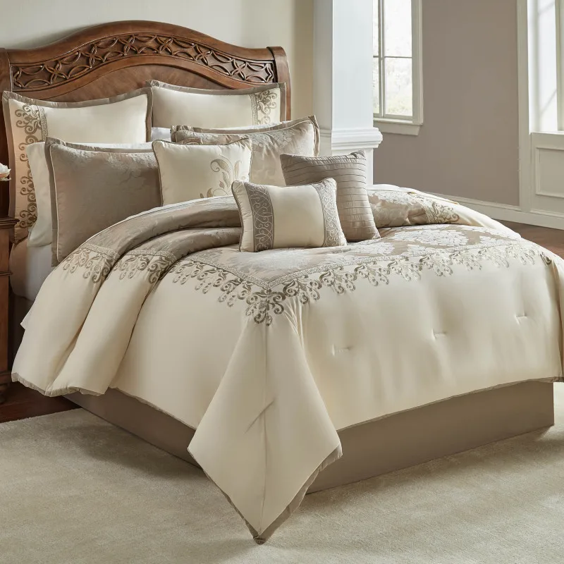 

Hillcrest 9 Pc Queen Comforter Set