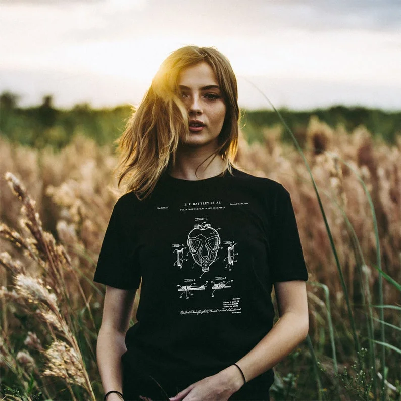 1921 قناع واقي من الغاز براءات الاختراع والجلود قميص أدوات خمر خمر براءات الاختراع والجلود قناع الغاز تي شيرت Steampunk الجماليات العسكرية عادية