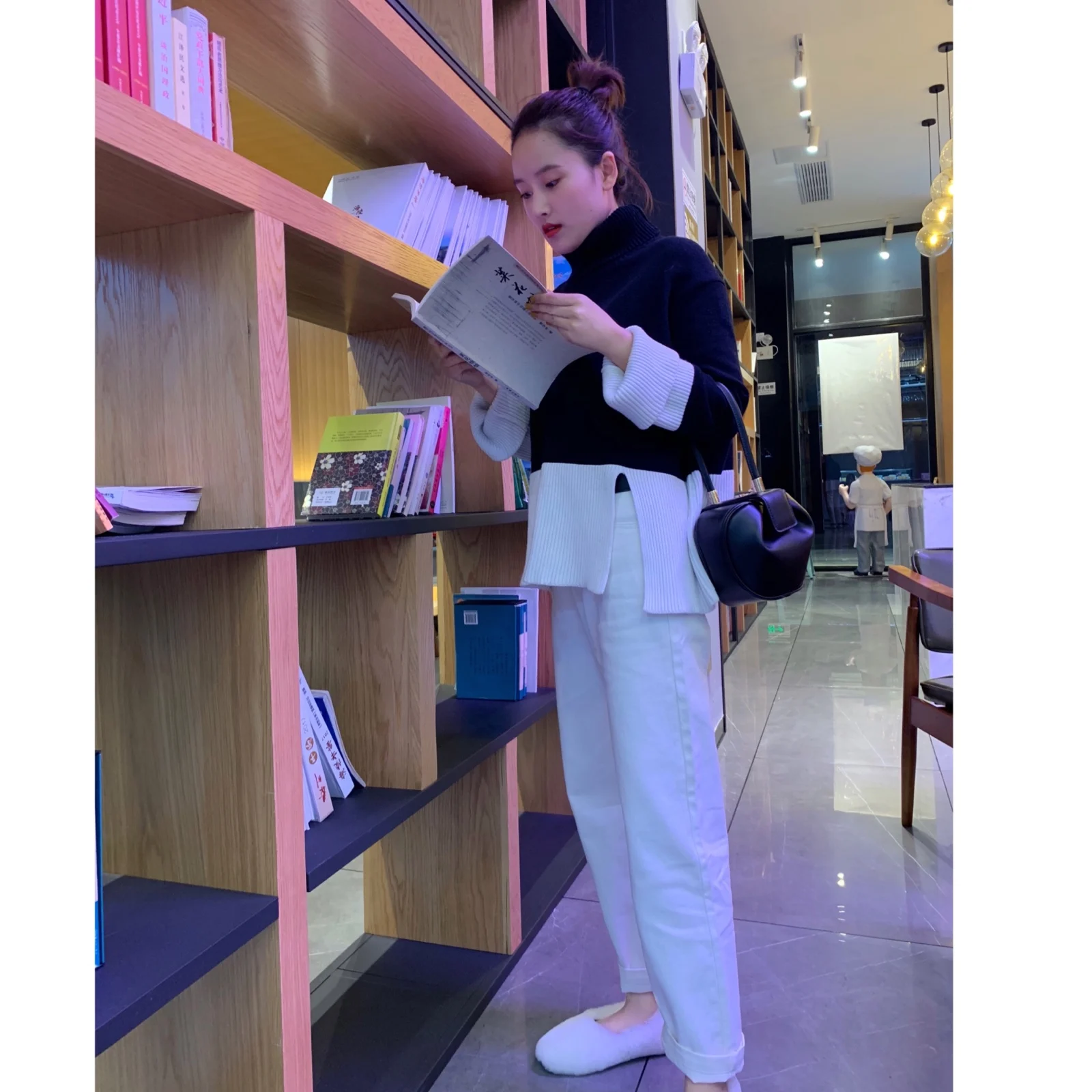 

Thiened Loose High Collar Sweater Winter Warm Bla And White Striped Slimming Long Sve Cotton Straight Cut Top