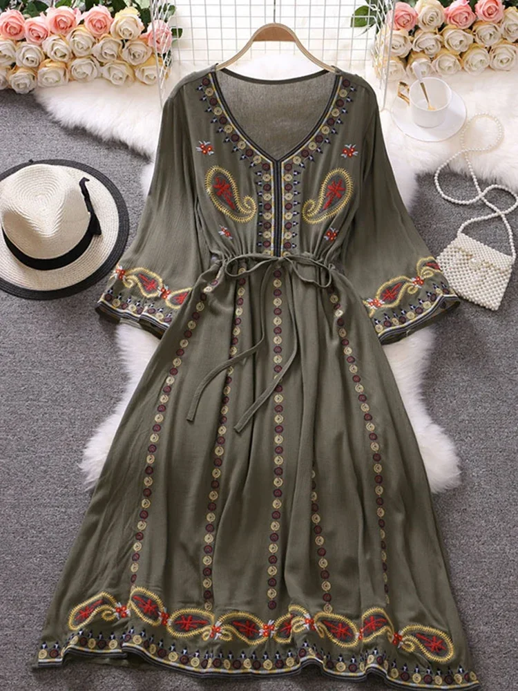 Spring Summer Women Dress Seaside Vacation Beach Bohemian Loose Ethnic Style Temperament Embroidered V-Neck Dress GD795