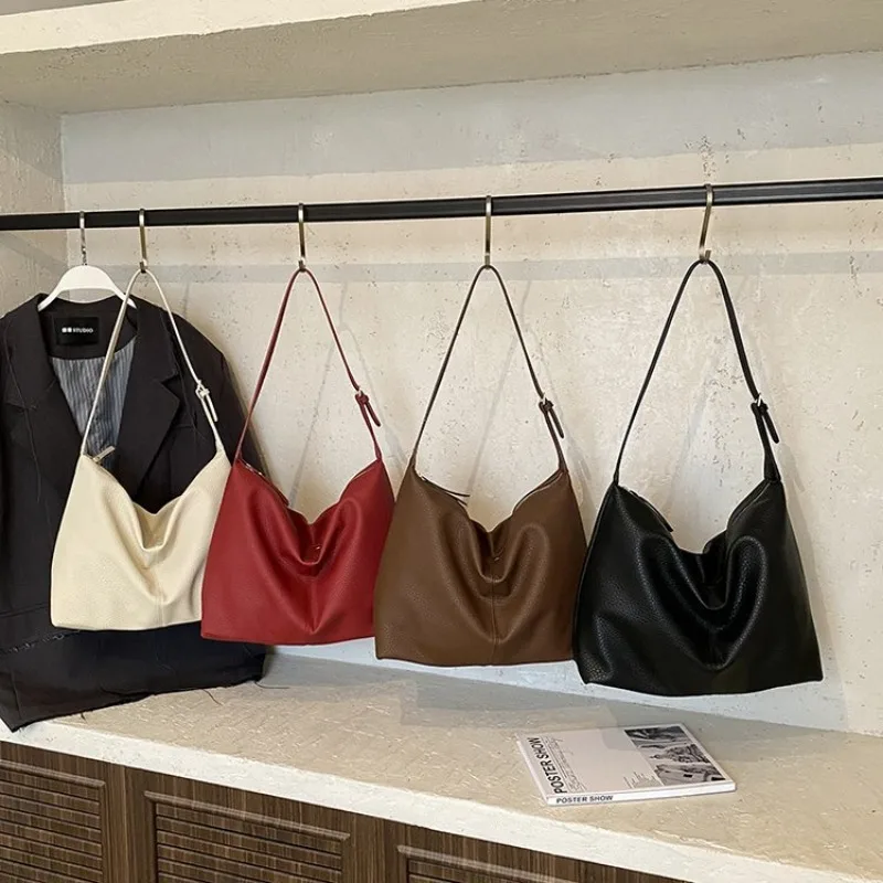 

Elegant Vintage Handbag Commuting Campus Style Fashionable Exquisite Portable Trendy Simple Versatile Daily Use Chic