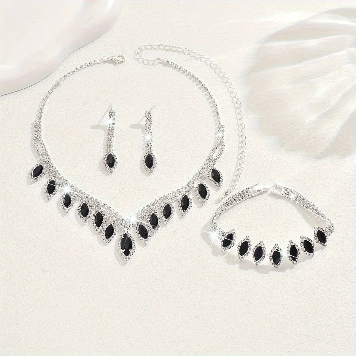 Best Seller Luxury Black Crystal Jewelry Set Women Necklace Earrings Bracelet Ring Party Wedding Bridal Accessories Necklace