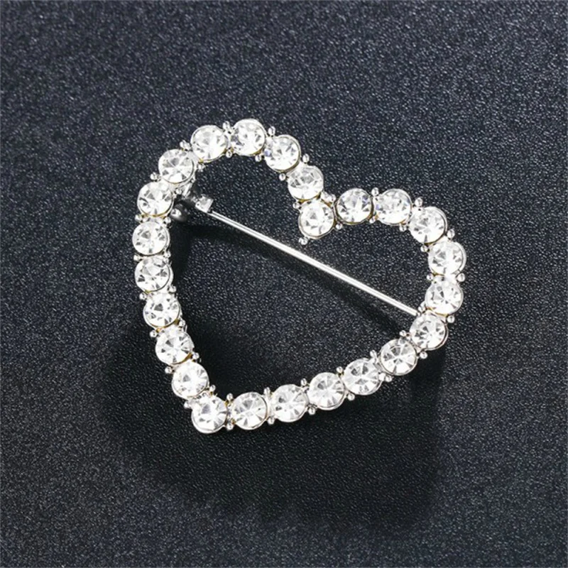 Crystal Heart Brooches For Women Classic Metal Casual Brooch Pins Gifts Trendy Clothing Dress Jewelry Accessories