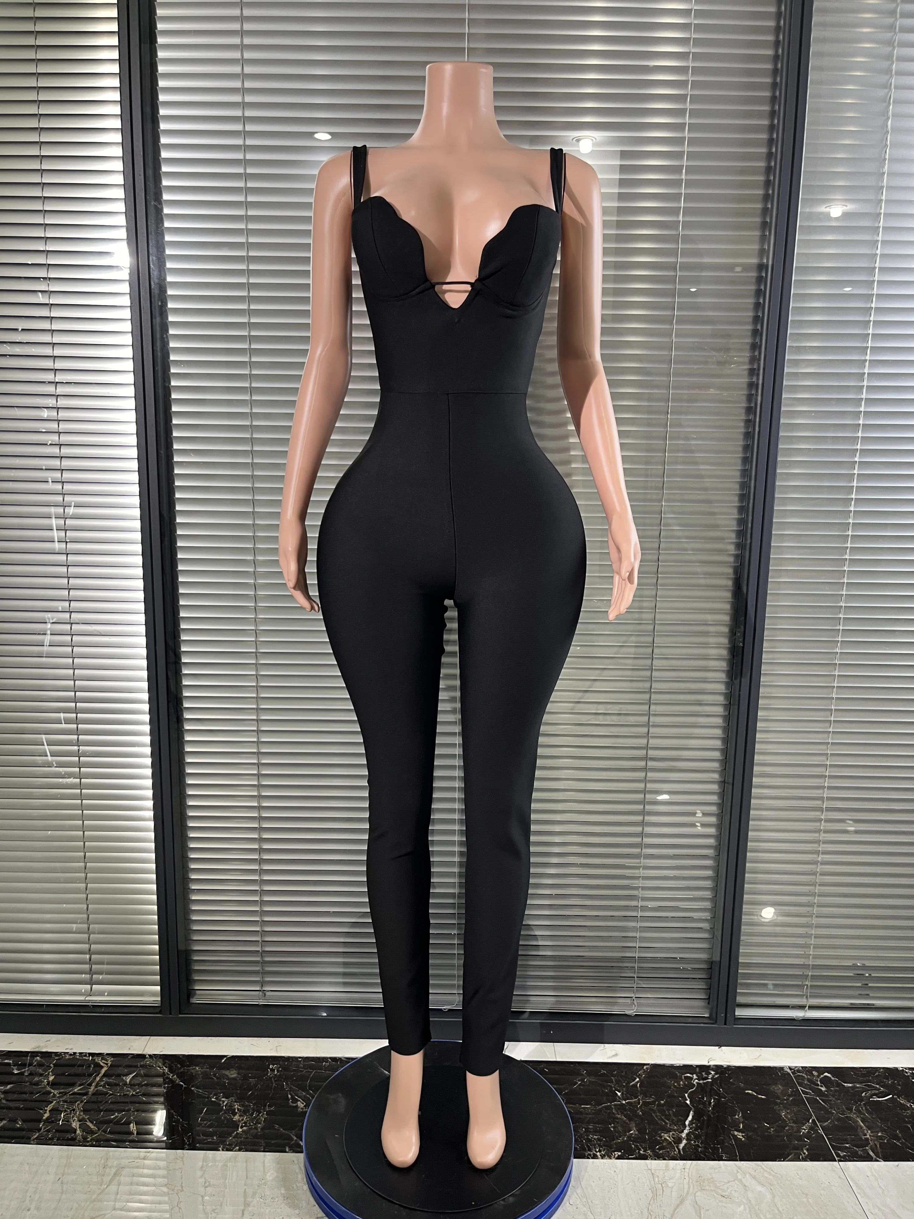 

Women Black Sleeveless V-Neck Bodycon Bandage Jumpsuit Celebrate Birtyday Fancy Club Party Cocktail Outfit Evenin Party Gown