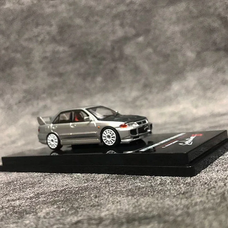 INNO-modelo de coche Lancer EVOLUTION III, vehículo de aleación, carbono, plata, 1:64