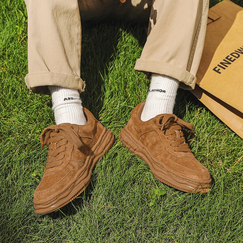 Men's Shoes: Luxury Trainers,Casual Sneakers,  Breathable Race Running Shoes, and Fashion Loafers for Men.