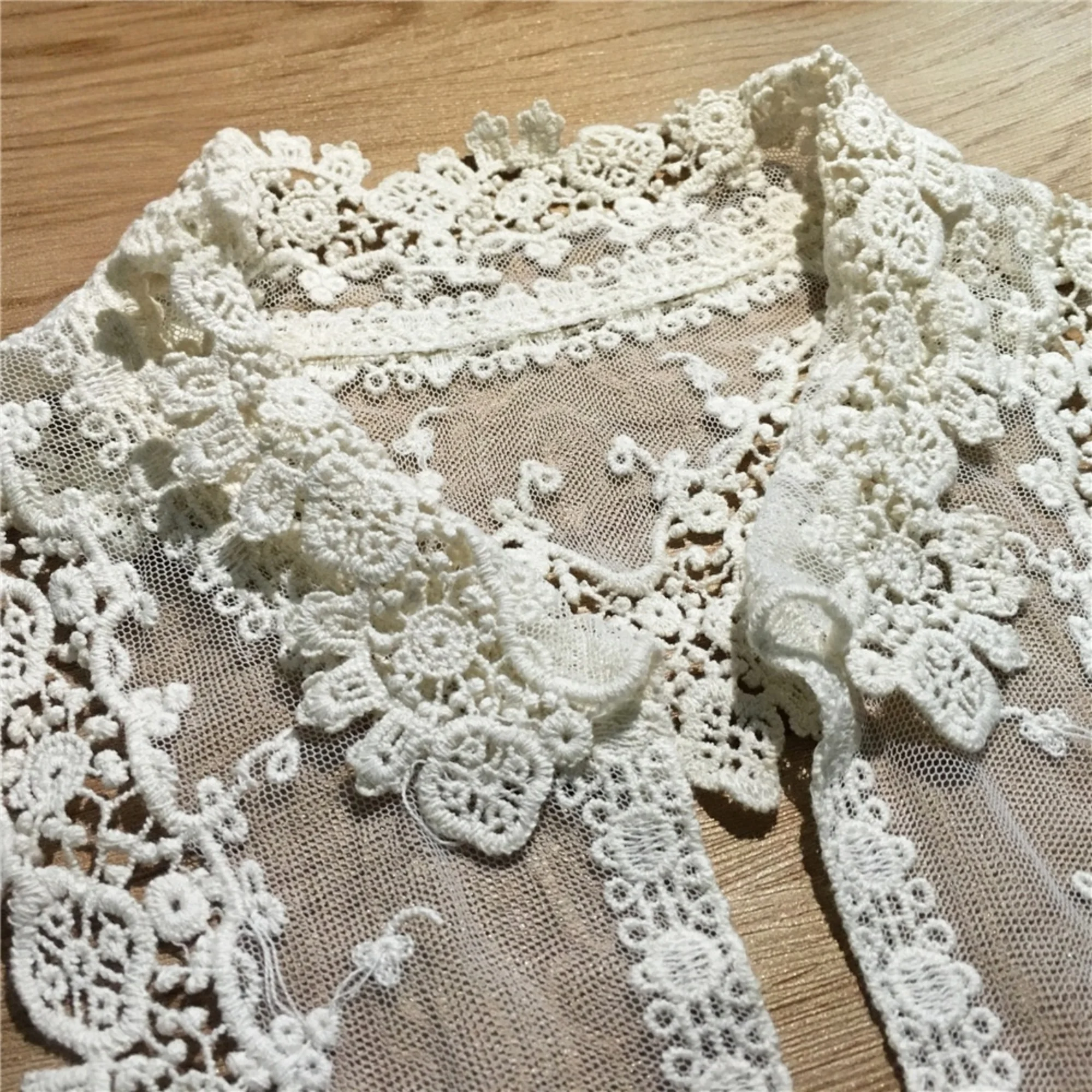 Venice Cotton lace Collar Appliques,beige Emboridered Collar ,cotton Floral Emboridered Collar 1 pcs