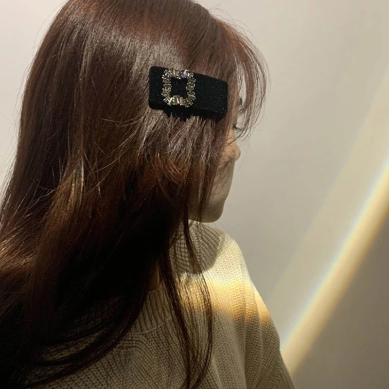 

Korean Black Velvet Big Bow Hairpin for Women Luxury Temperament for Women Retro Hair Clip Headwear Hair Accessories